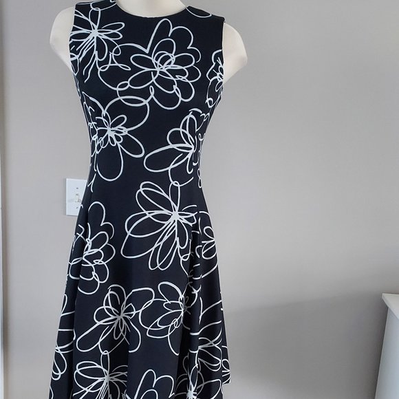 DKNY Dresses & Skirts - DKNY Black White Fit and Flare Dress, Pockets